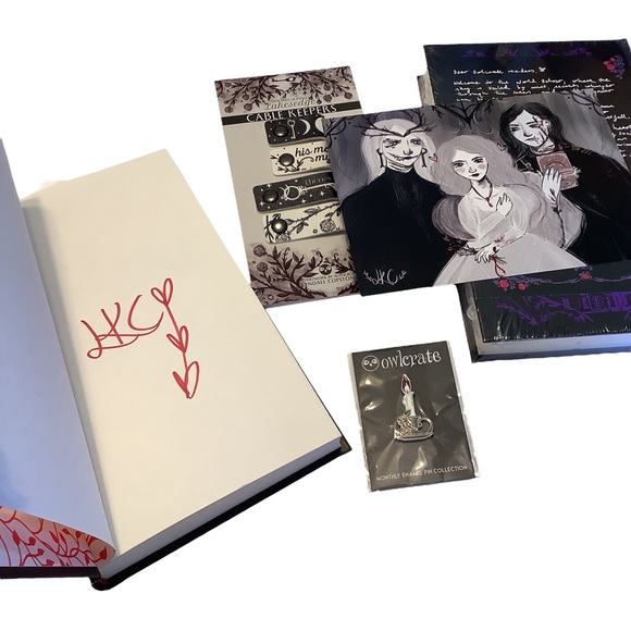 World At Lakesedge Duology Signed with Goodies - Picture 7 of 8